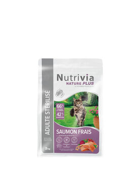 Nutrivia Nature Plus - Croquettes Naturelles au Saumon pour Chats Stérilisés - 2kg